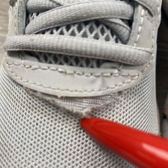 Big Girls Under Armour Assert 10 AC 'Paint Splatter' 3027092‎ Gray Size 7 Youth - Picture 6 of 11